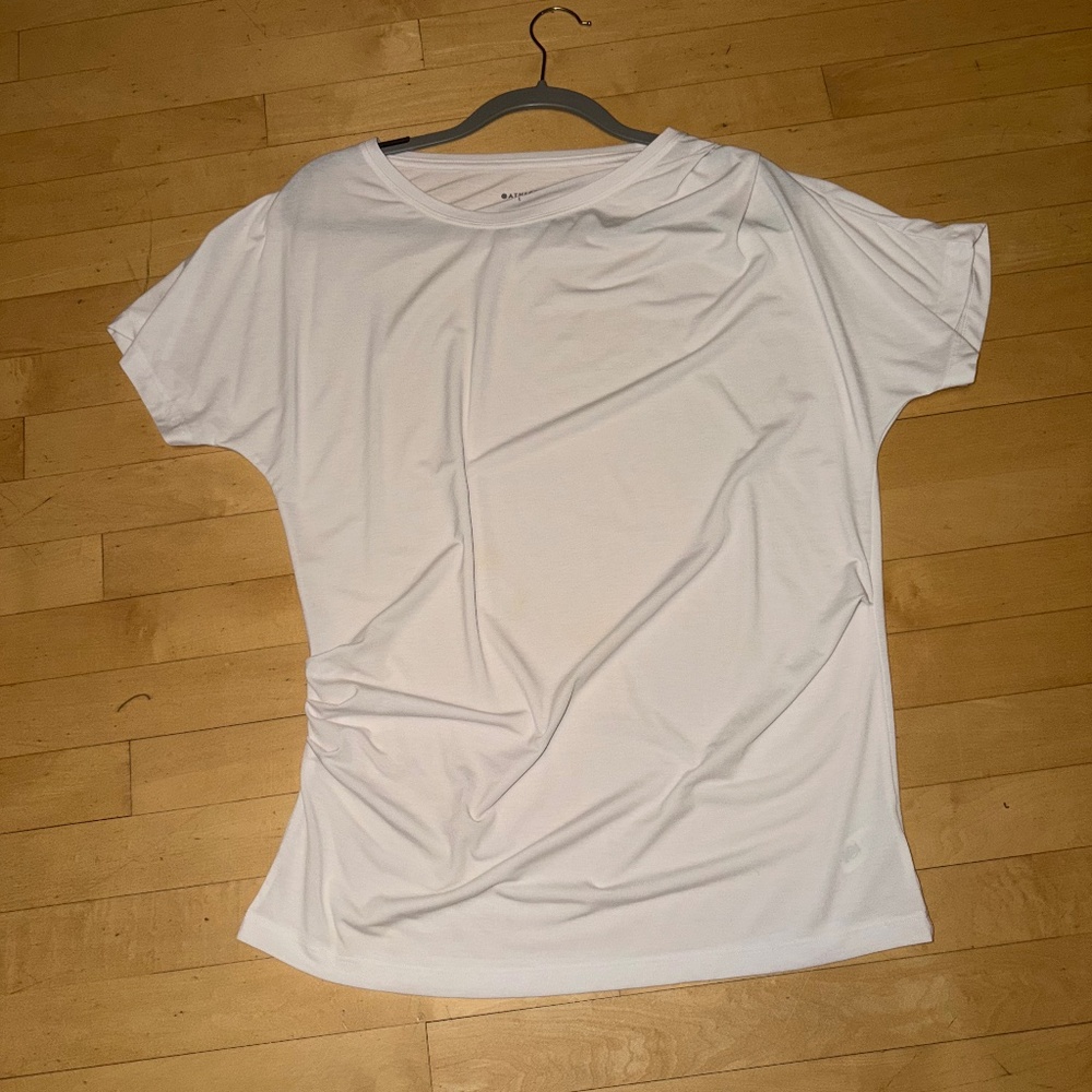 Athleta white essence pleated top, L, CB2544 - Picture 3 of 4